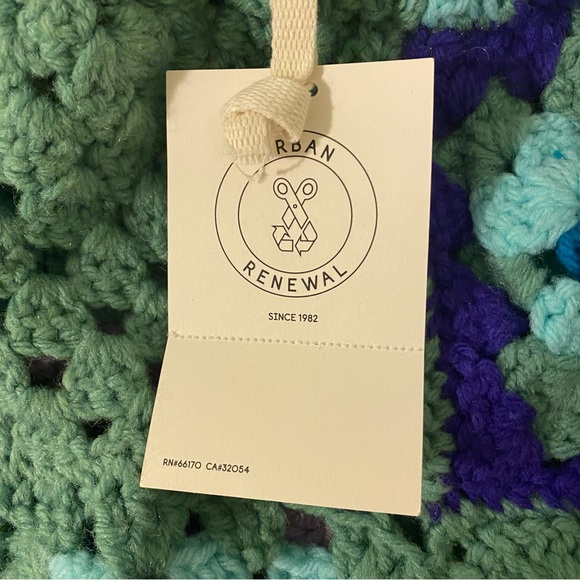 NWT Urban Renewal Small Crocheted Remade Blanket Green Granny Square Mini Skirt - Picture 5 of 9